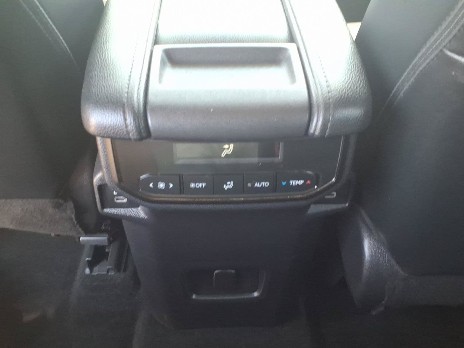 Certified 2024 Toyota Grand Highlander AWD image 11