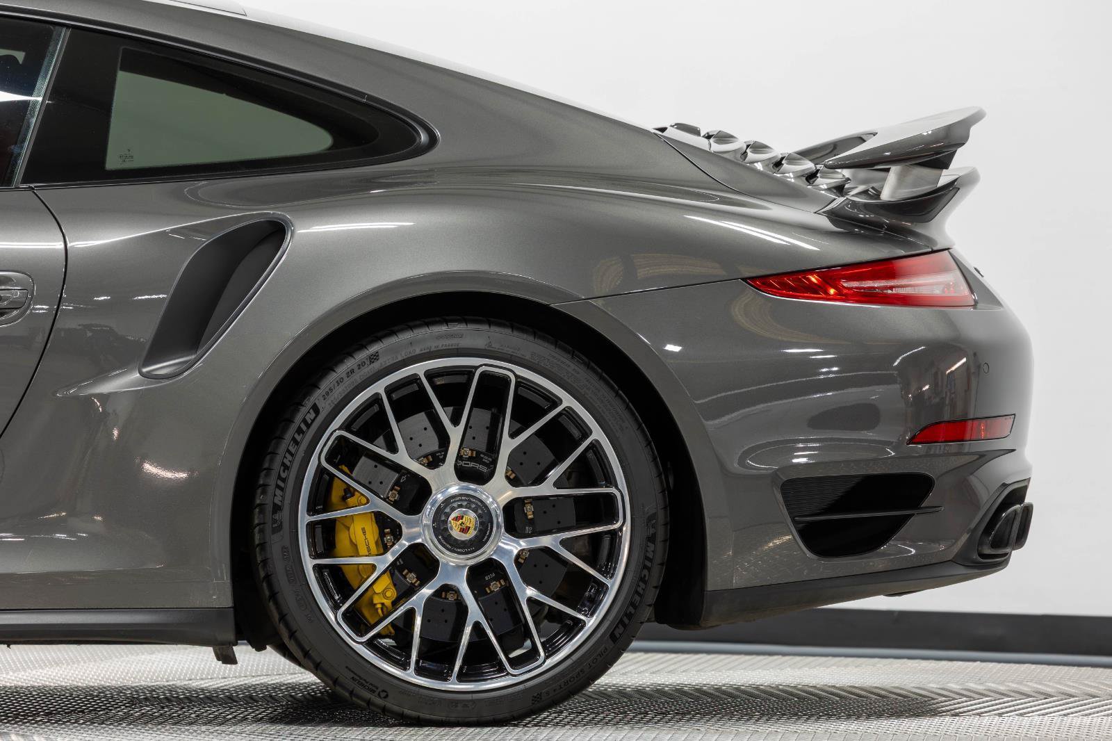 Used 2015 Porsche 911 Turbo S AWD/4WD image 10