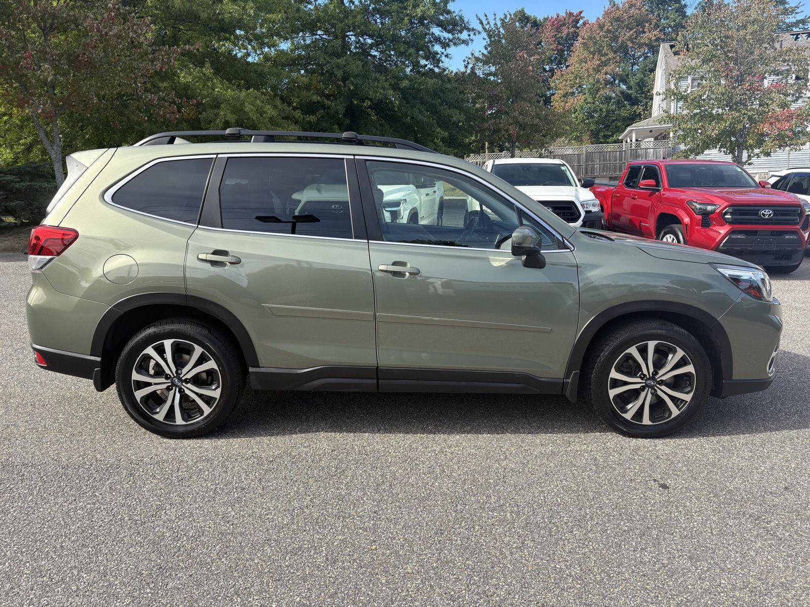 Used 2020 Subaru Forester Limited AWD/4WD image 8
