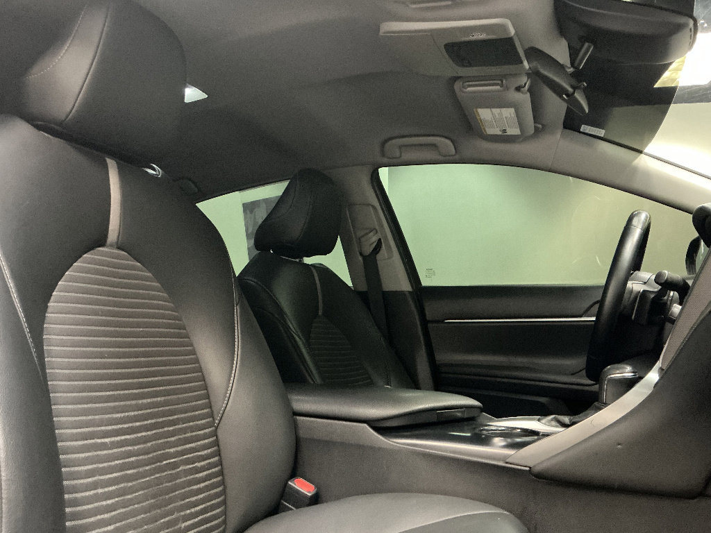 Used 2018 Toyota Camry SE w/ Protection Package (Q1) FWD image 29