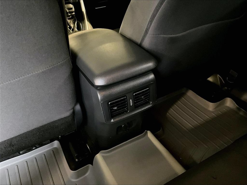 Used 2020 Toyota RAV4 LE w/ Carpet Mat Package AWD/4WD image 28