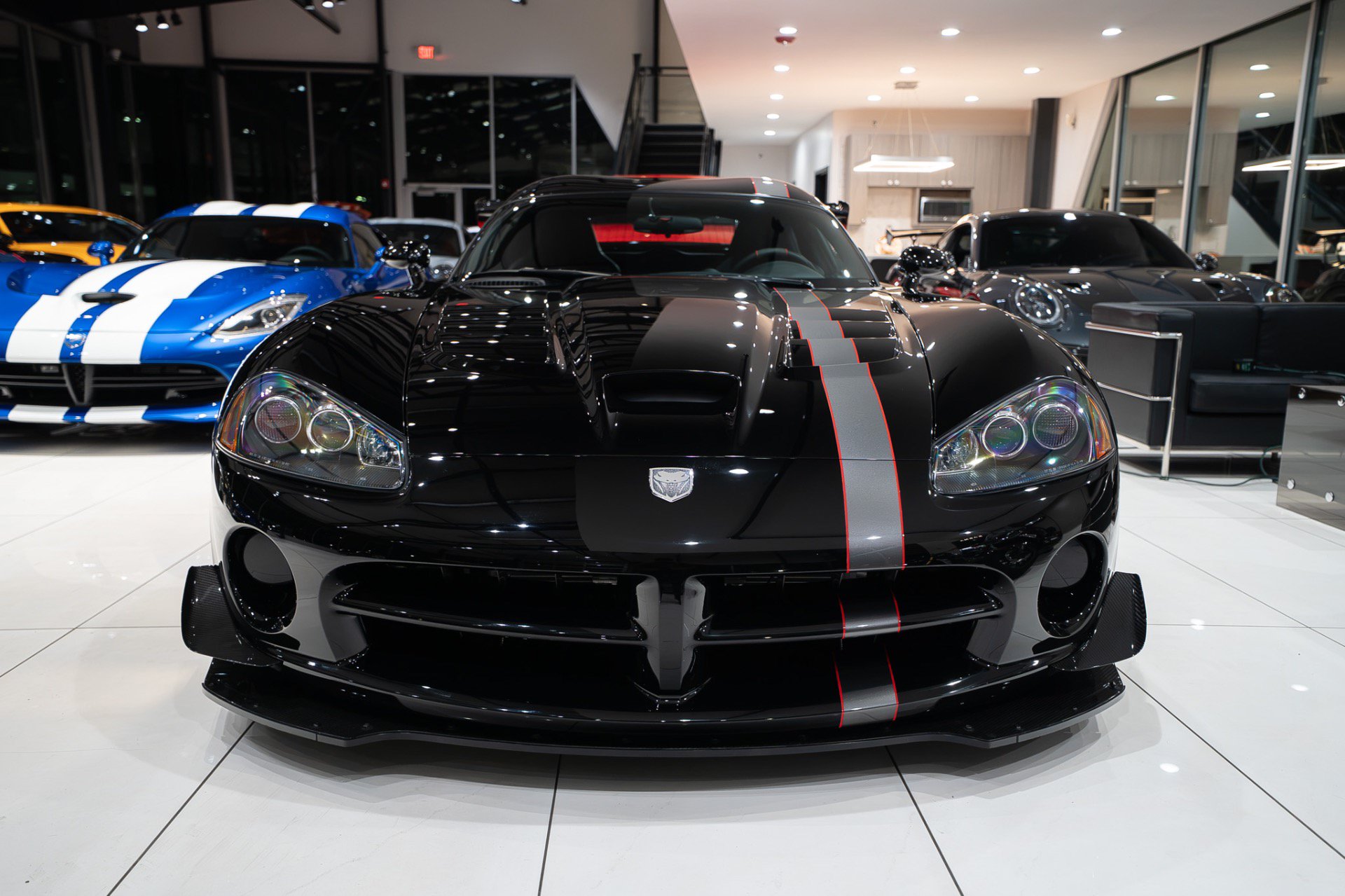 Used 2010 Dodge Viper ACR RWD image 31
