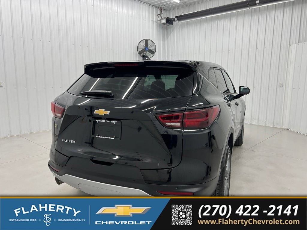 Used 2026 Chevrolet Blazer LT FWD video 3