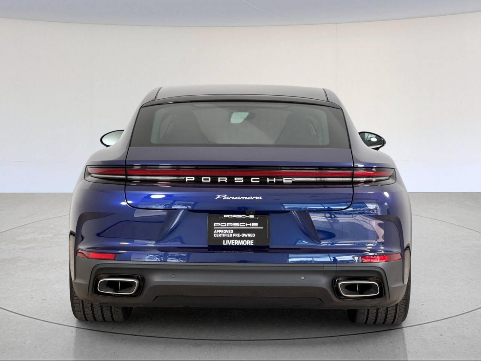 Certified 2025 Porsche Panamera RWD image 7