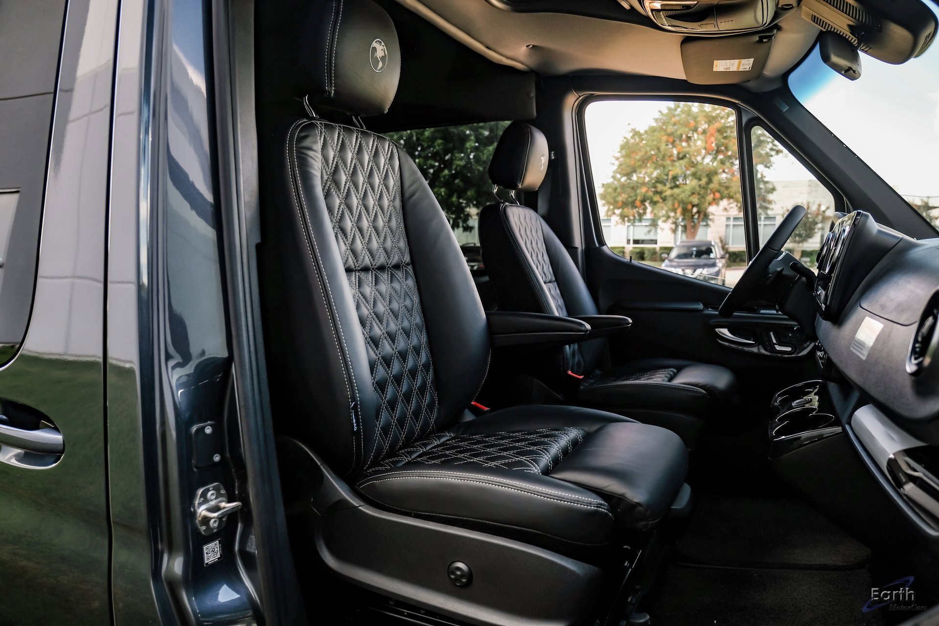 Used 2023 Mercedes-Benz Sprinter 2500 image 44