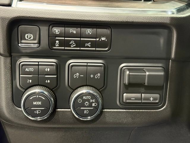 Used 2025 Chevrolet Tahoe Z71 w/ Z71 Off-Road Package AWD/4WD image 37