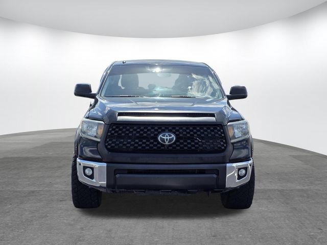 Used 2019 Toyota Tundra SR5 w/ Convenience Package AWD/4WD image 2