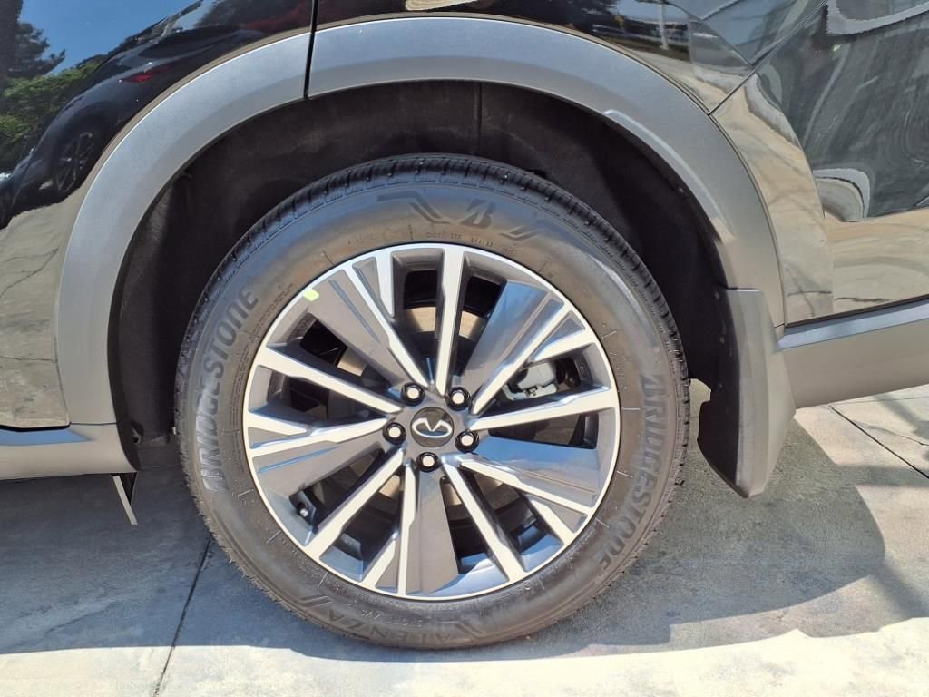 New 2026 INFINITI QX60 Luxe w/ Cargo Package image 7
