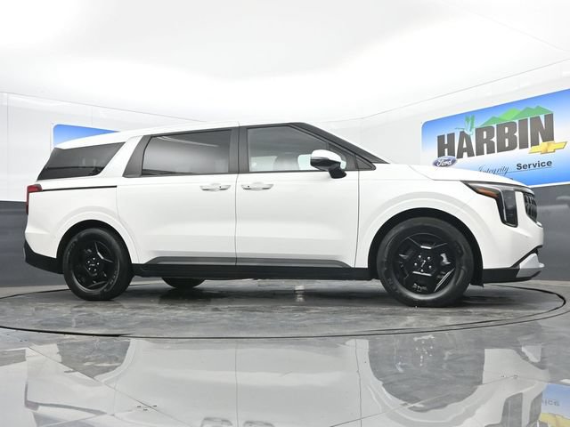 Used 2025 Kia Carnival FWD image 23