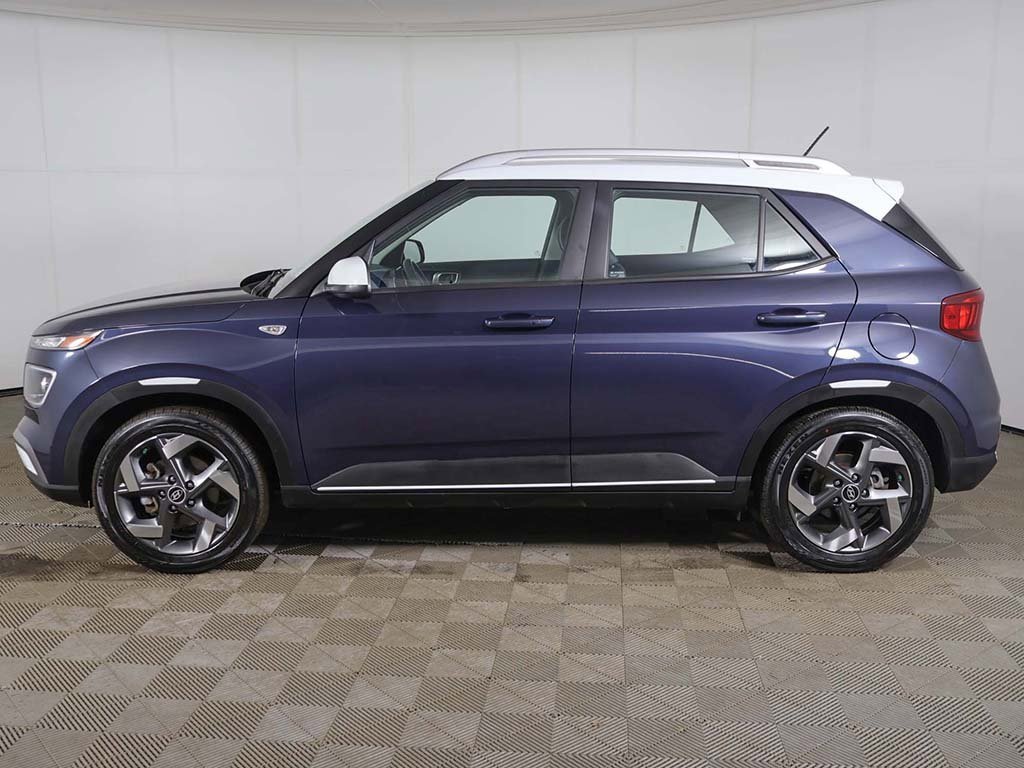 Certified 2023 Hyundai Venue Limited image 13