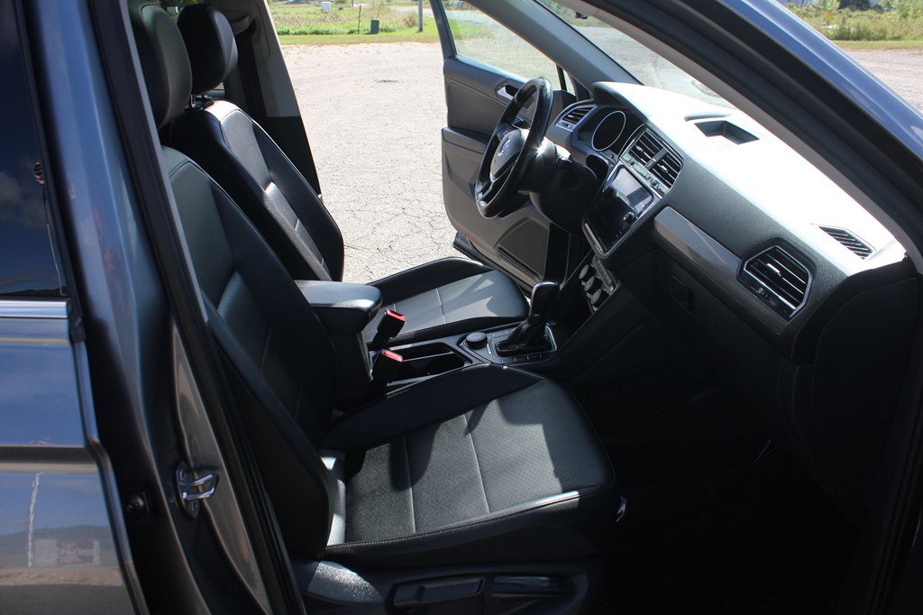 Used 2019 Volkswagen Tiguan S AWD/4WD image 33
