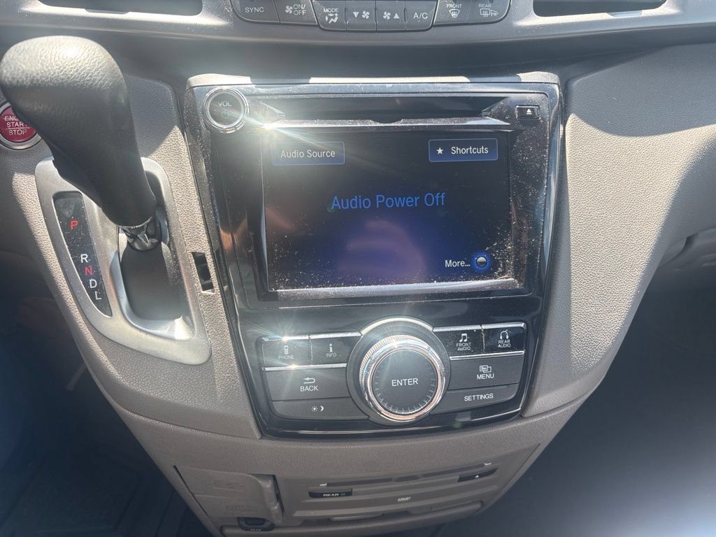 Used 2016 Honda Odyssey SE image 8