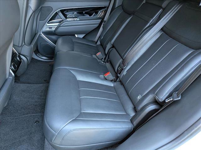 Used 2023 Land Rover Range Rover SE image 20