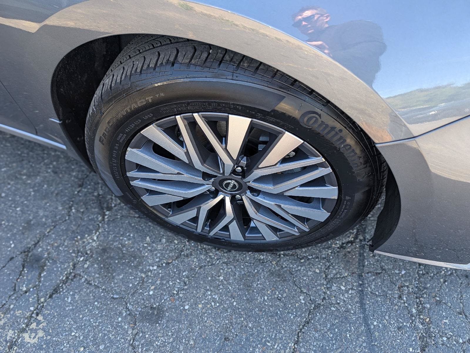 Used 2024 Nissan Altima 2.5 SV w/ SV Premium Package FWD image 35