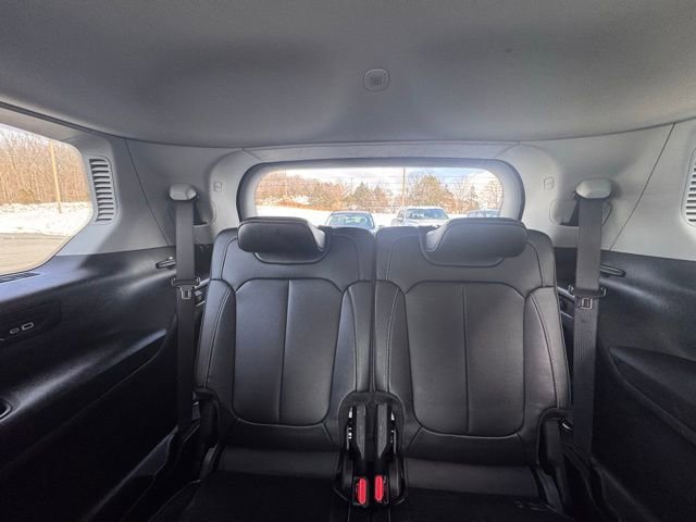 Used 2023 Jeep Grand Cherokee L Limited AWD/4WD image 28