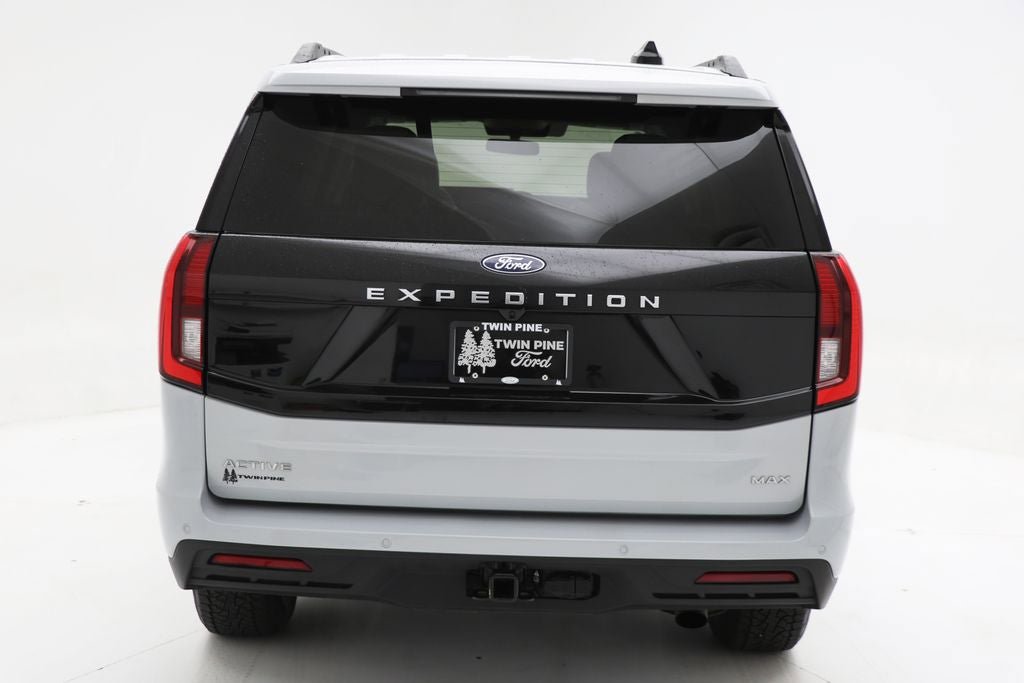 Used 2025 Ford Expedition Max Active AWD/4WD image 7