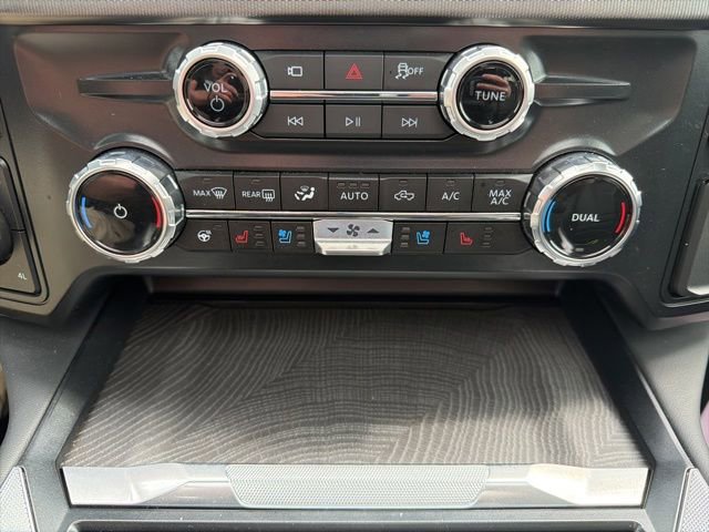 Used 2025 Ford F450 Platinum AWD/4WD image 38