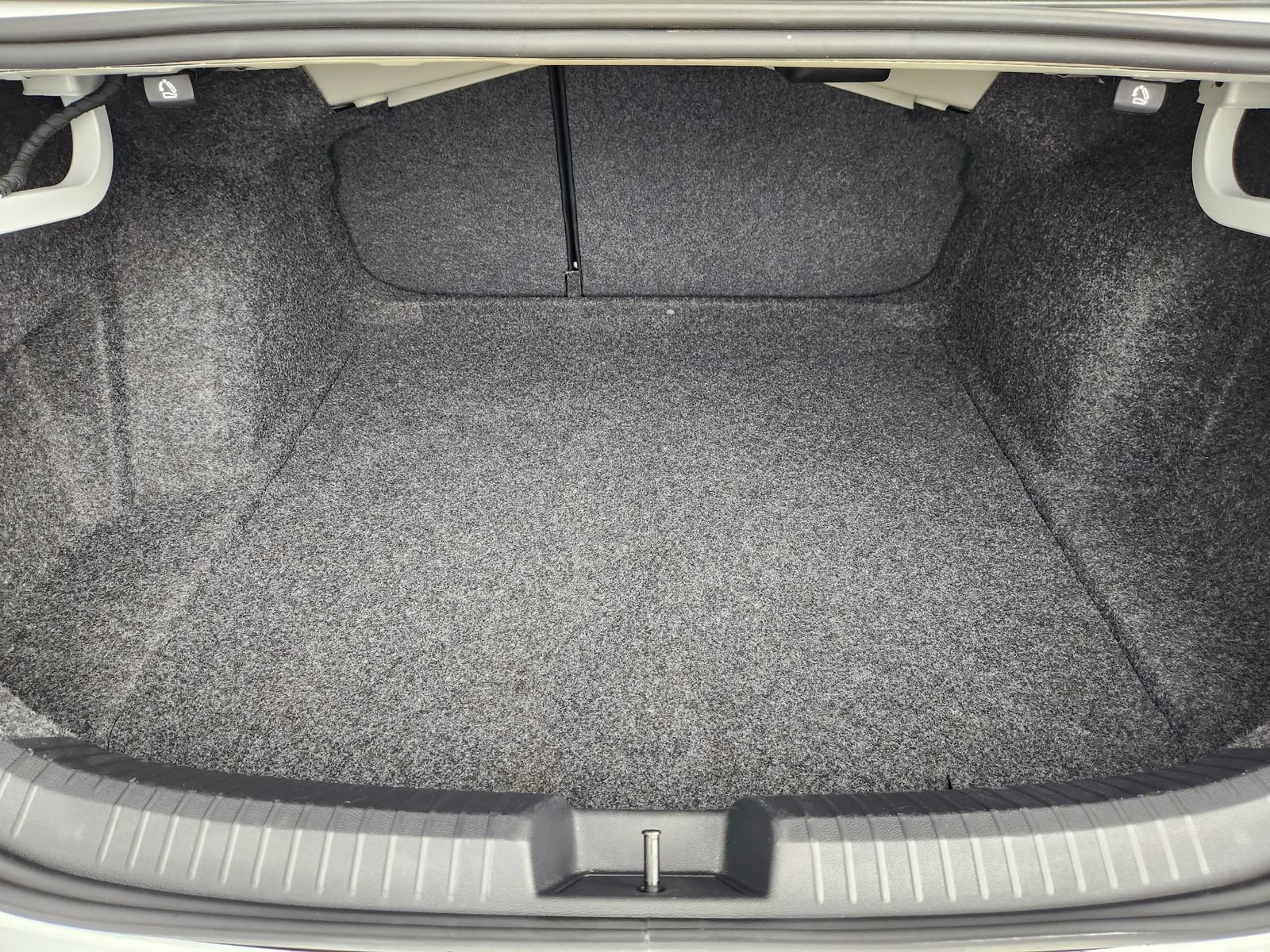 Used 2024 Volkswagen Jetta S FWD image 28