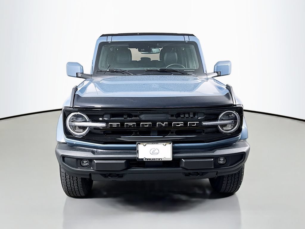 Used 2025 Ford Bronco Outer Banks AWD/4WD image 2