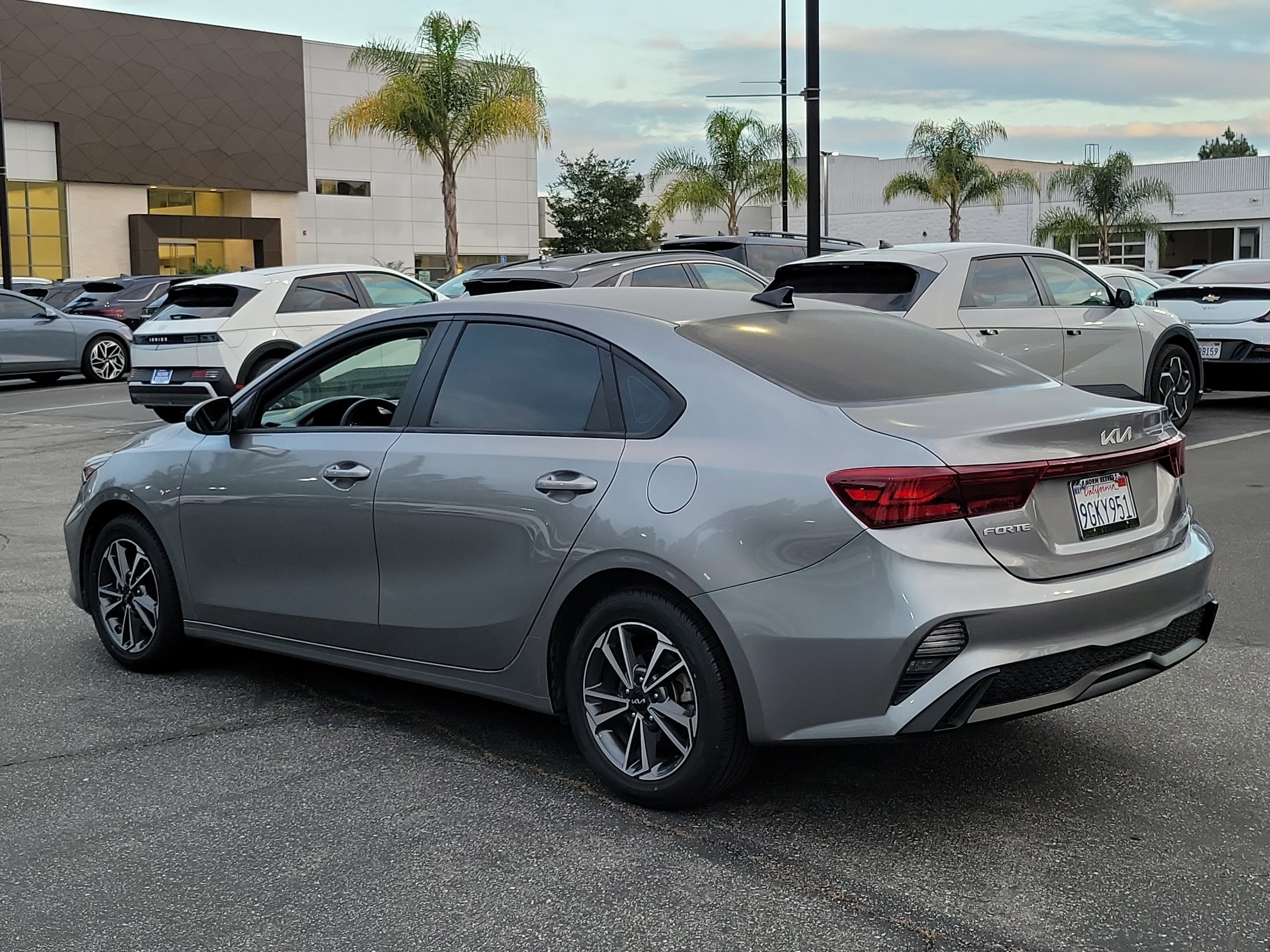 Used 2023 Kia Forte LXS FWD image 29
