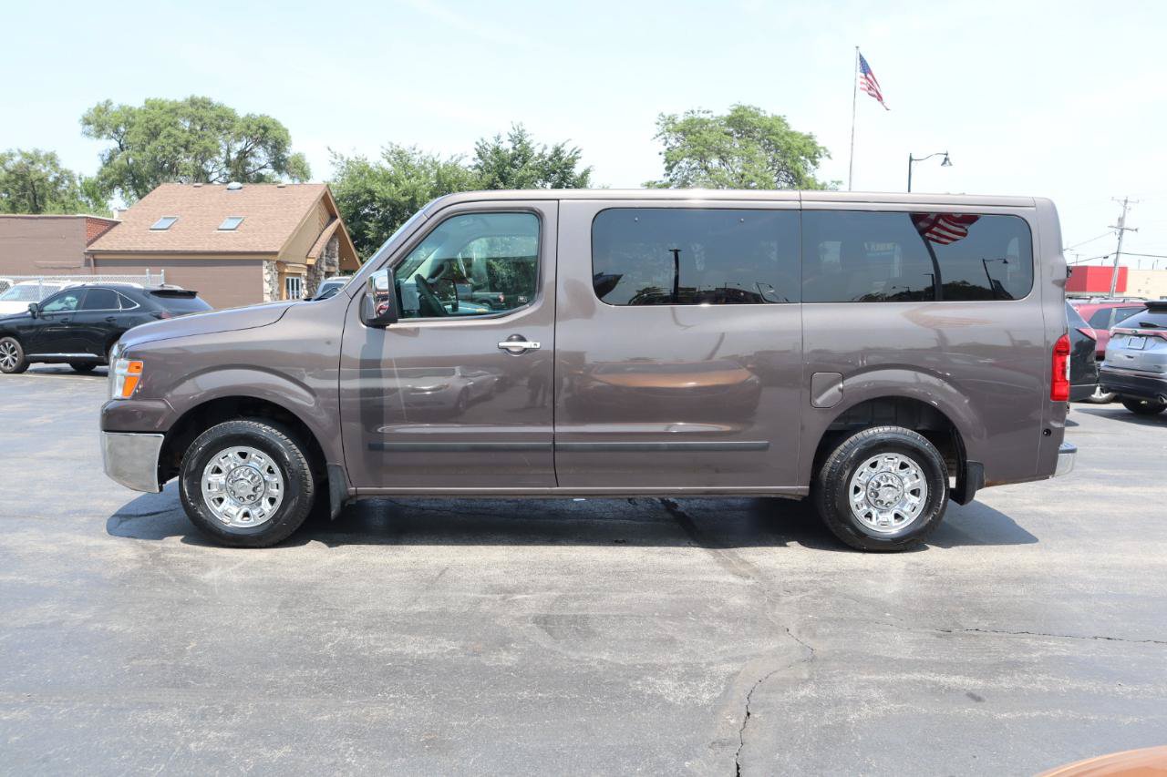 Used 2013 Nissan NV 3500 SV w/ Technology Pkg RWD image 2
