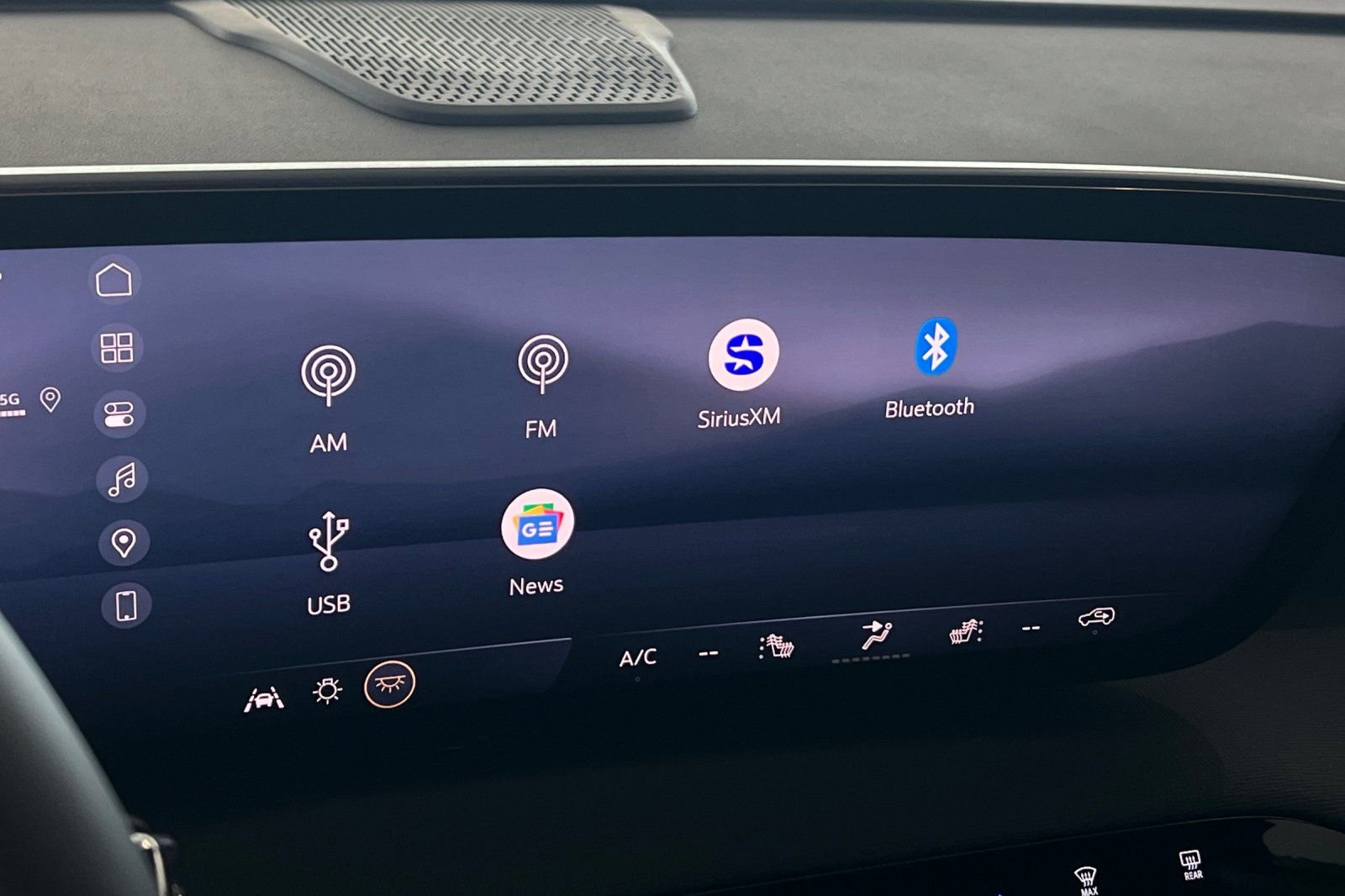 New 2026 Buick Enclave Preferred image 16