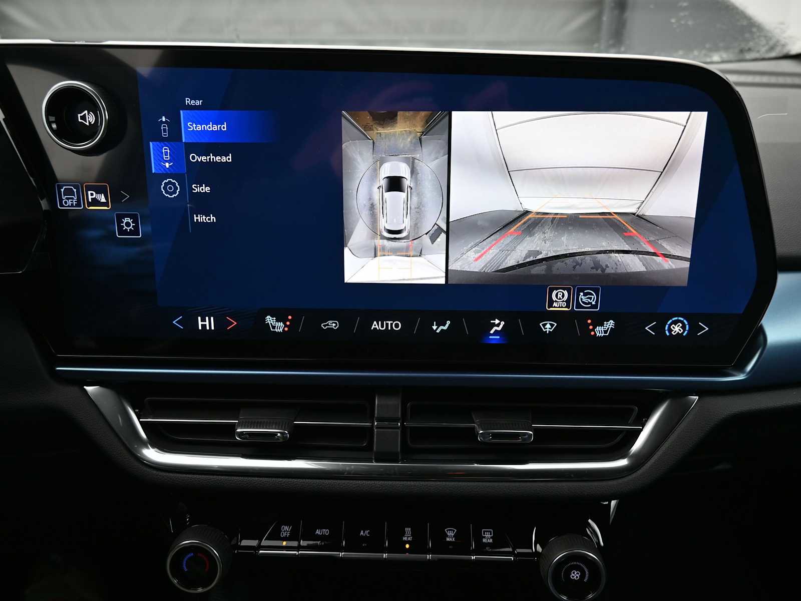 New 2026 Chevrolet Equinox EV LT image 8