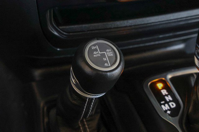 Used 2023 Jeep Wrangler Sahara AWD/4WD image 22