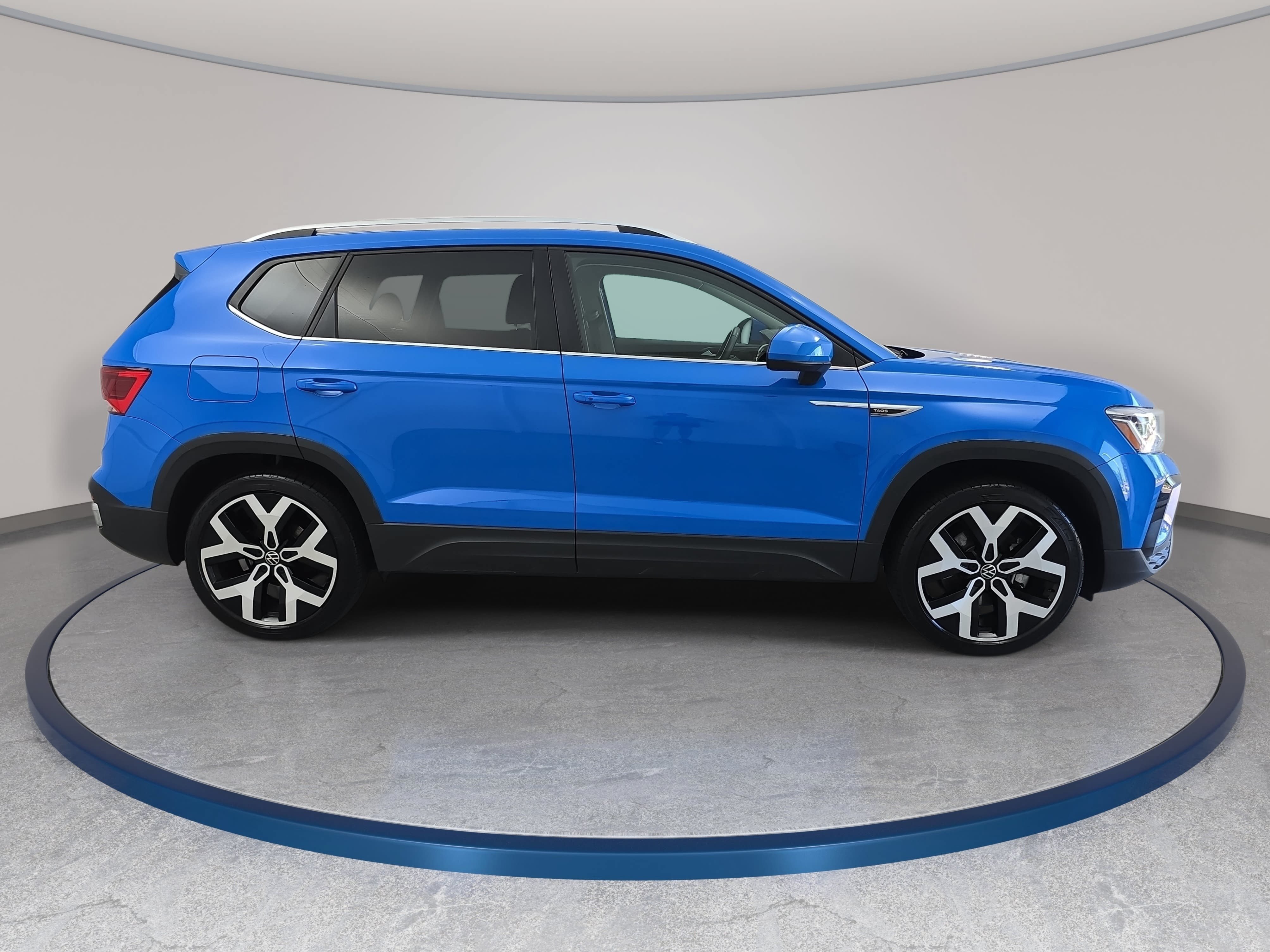 Used 2022 Volkswagen Taos SEL AWD/4WD image 4