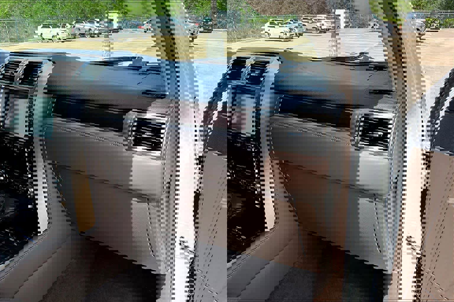 Used 2019 Lexus GX 460 Premium image 18