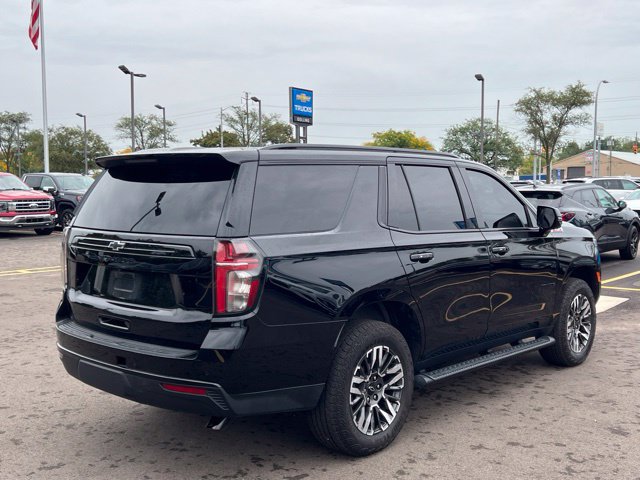 Used 2024 Chevrolet Tahoe Z71 w/ Luxury Package AWD/4WD image 3