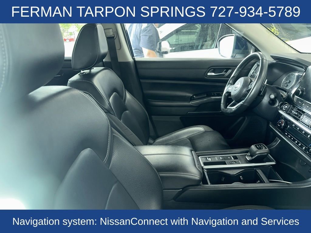 Used 2024 Nissan Pathfinder SL image 5