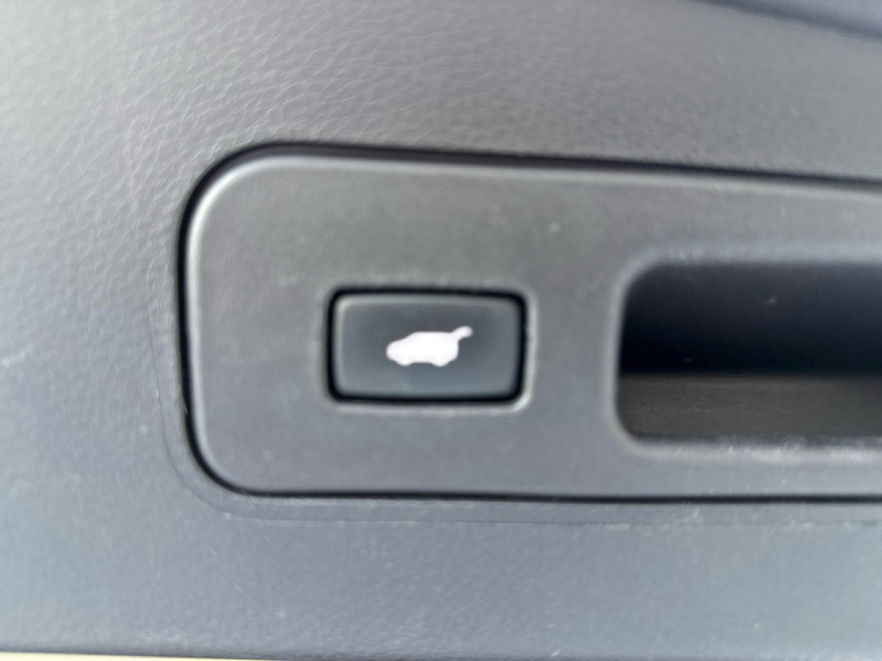 Used 2020 Acura MDX FWD image 45