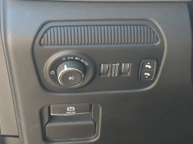 Used 2024 Jeep Wagoneer Series II w/ Flexible Seating Group AWD/4WD image 20