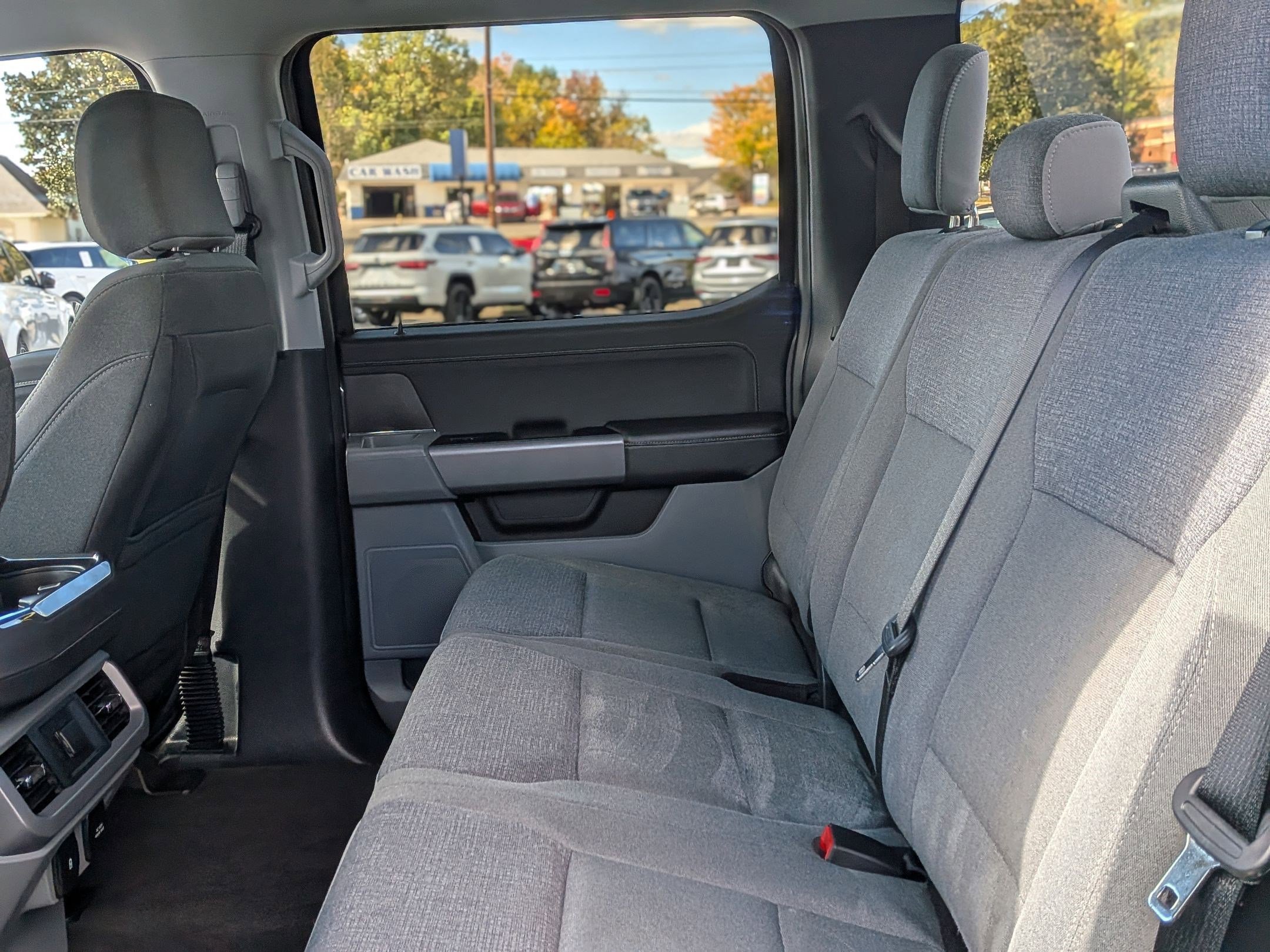 Used 2024 Ford F150 XLT w/ Mobile Office Package image 28