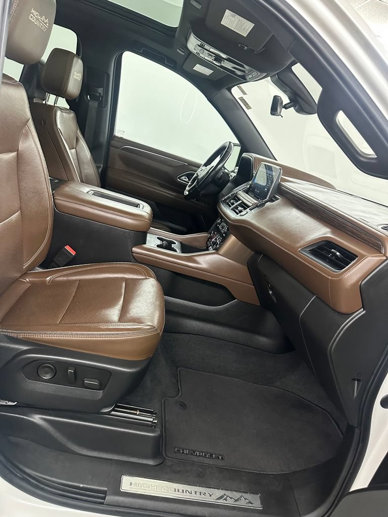 Used 2021 Chevrolet Tahoe High Country w/ Premium Package AWD/4WD image 41