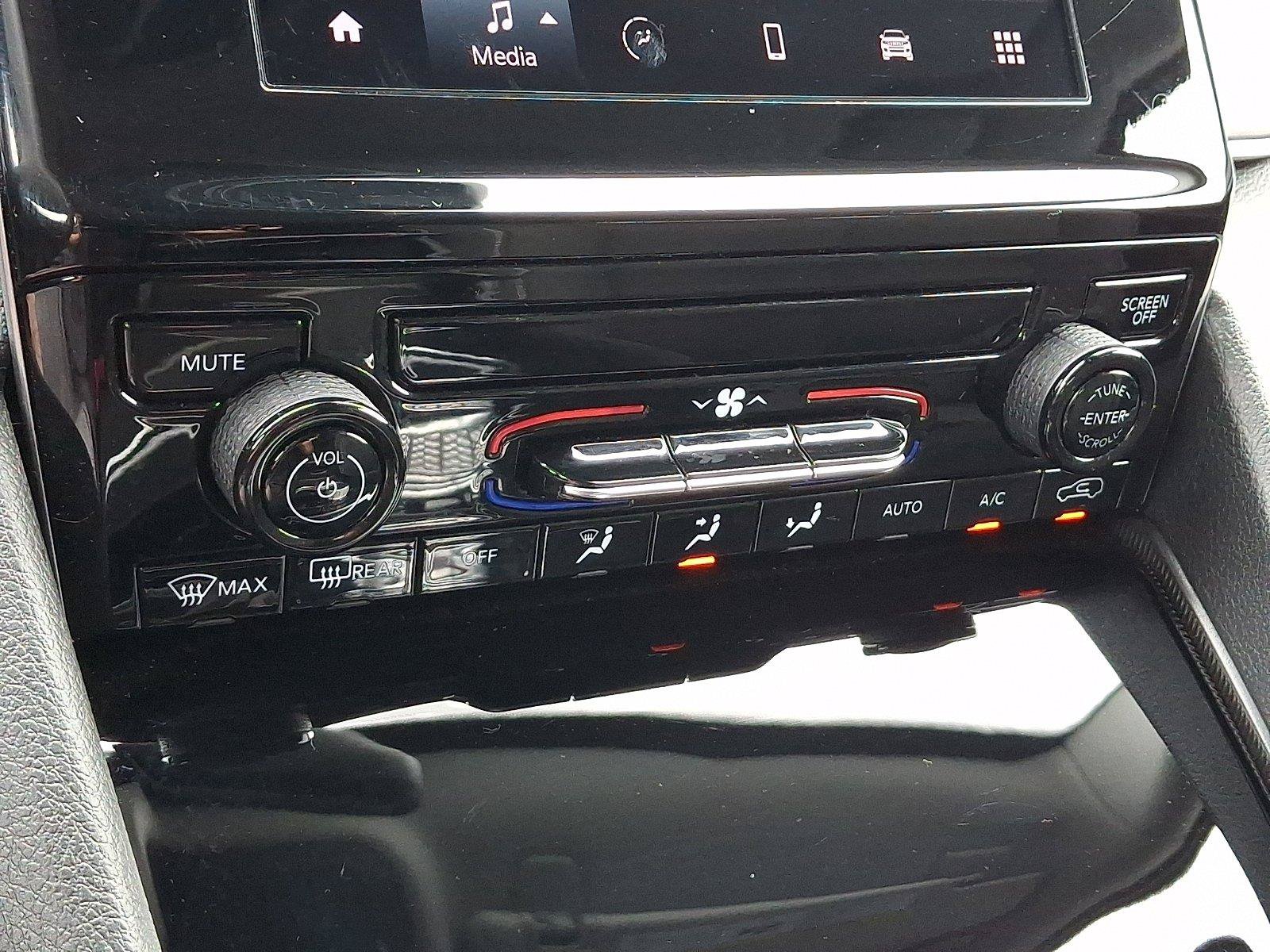 Certified 2023 Jeep Grand Cherokee L Laredo AWD/4WD image 17