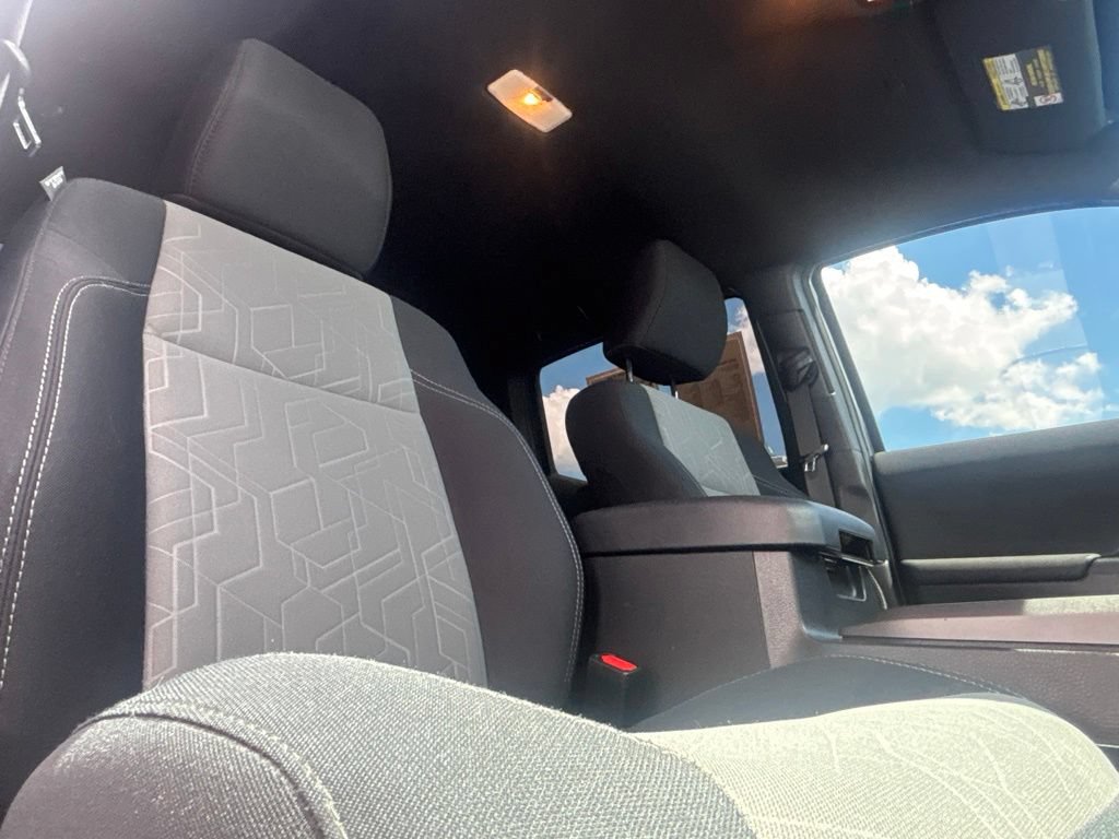 Used 2022 Toyota Tacoma TRD Off-Road AWD/4WD image 27
