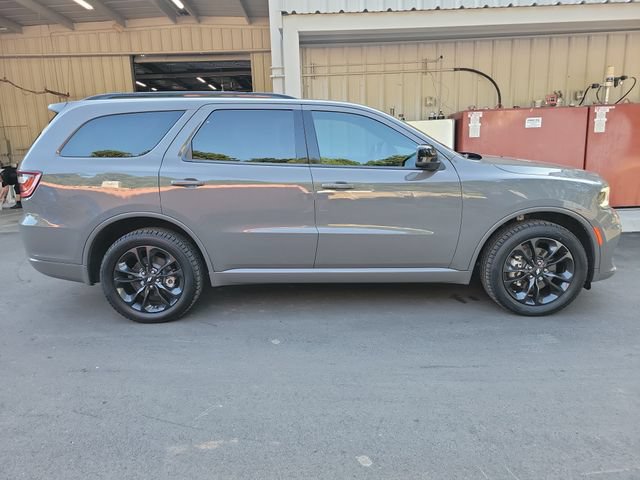 Used 2025 Dodge Durango GT w/ Blacktop Package AWD/4WD image 4
