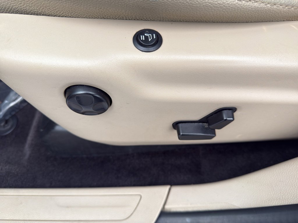 Used 2016 Jeep Grand Cherokee Laredo w/ Quick Order Package 23E image 13