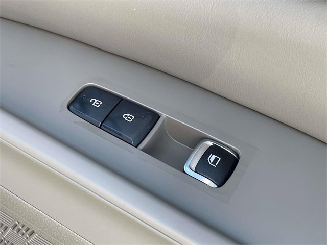 New 2026 Kia Carnival LX image 13