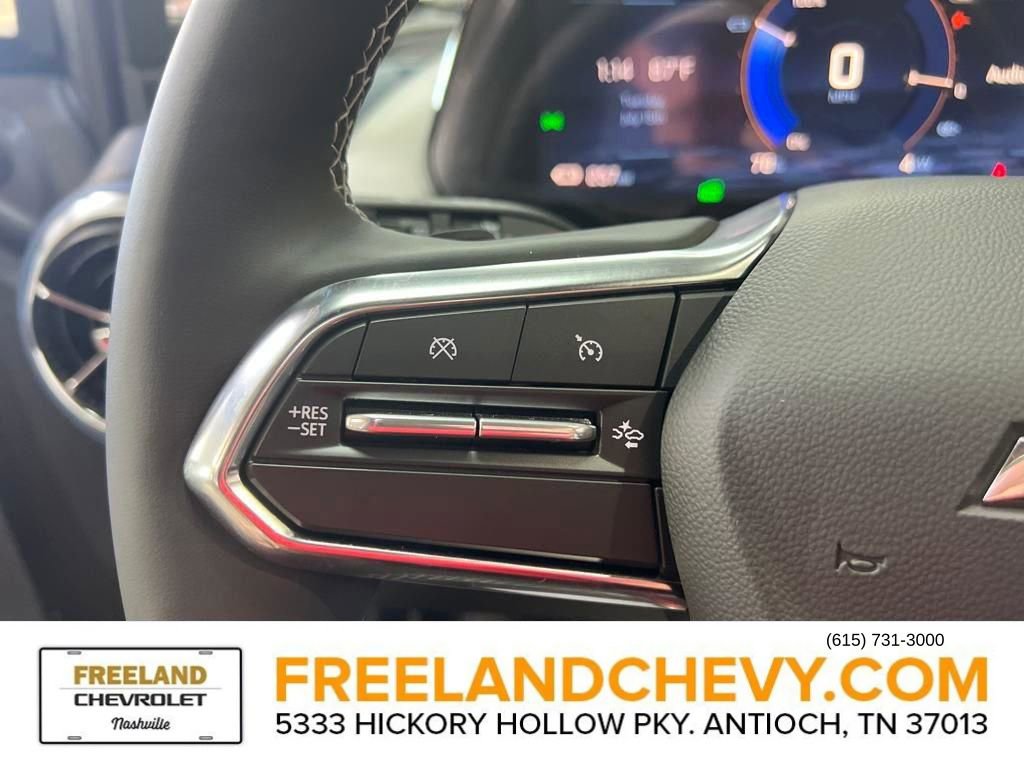 New 2025 Chevrolet Equinox EV LT w/ Convenience Package II image 11