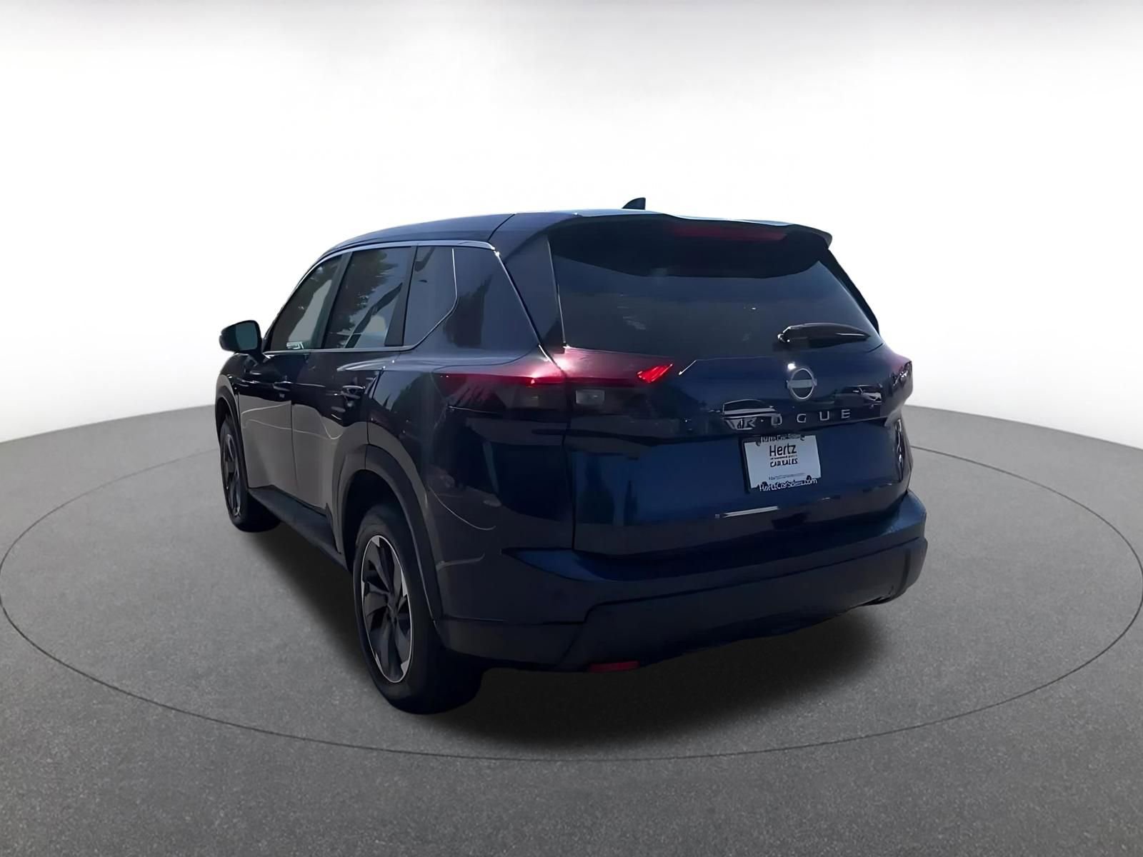 Used 2025 Nissan Rogue SV FWD image 11