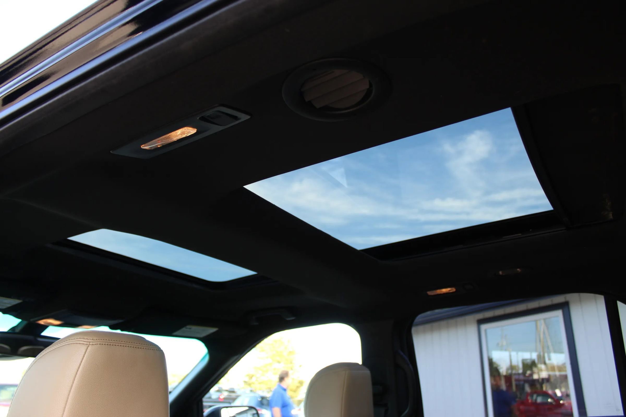 Used 2017 Ford Explorer Limited w/ Equipment Group 301A image 21