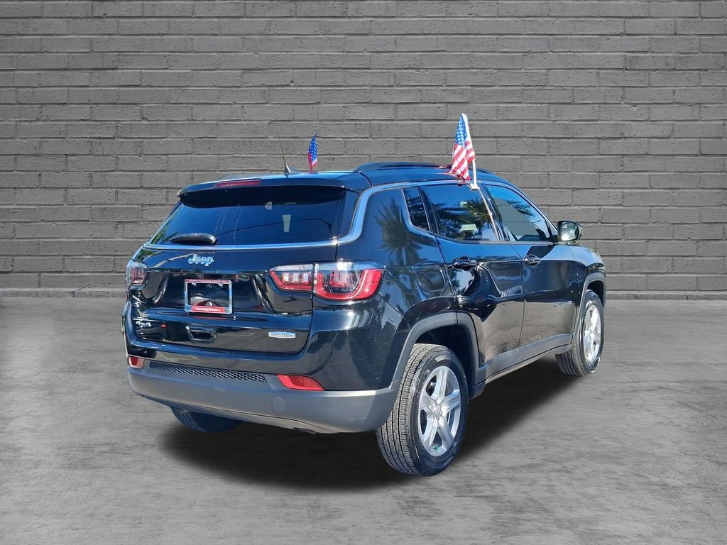 Used 2023 Jeep Compass Latitude AWD/4WD image 9