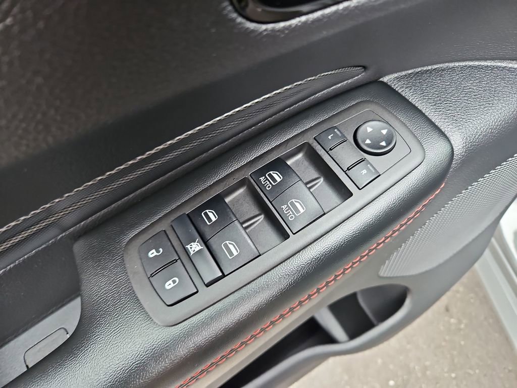 Used 2025 Dodge Durango GT image 26