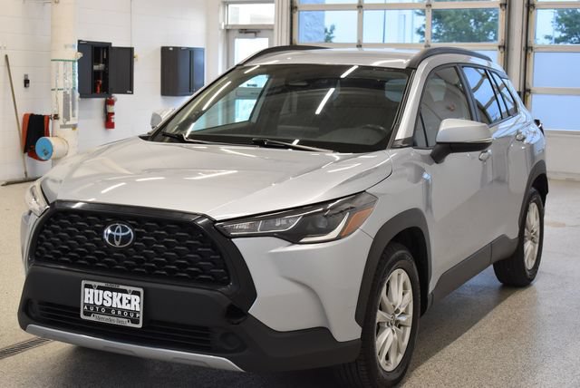 Used 2024 Toyota Corolla Cross LE AWD/4WD image 9