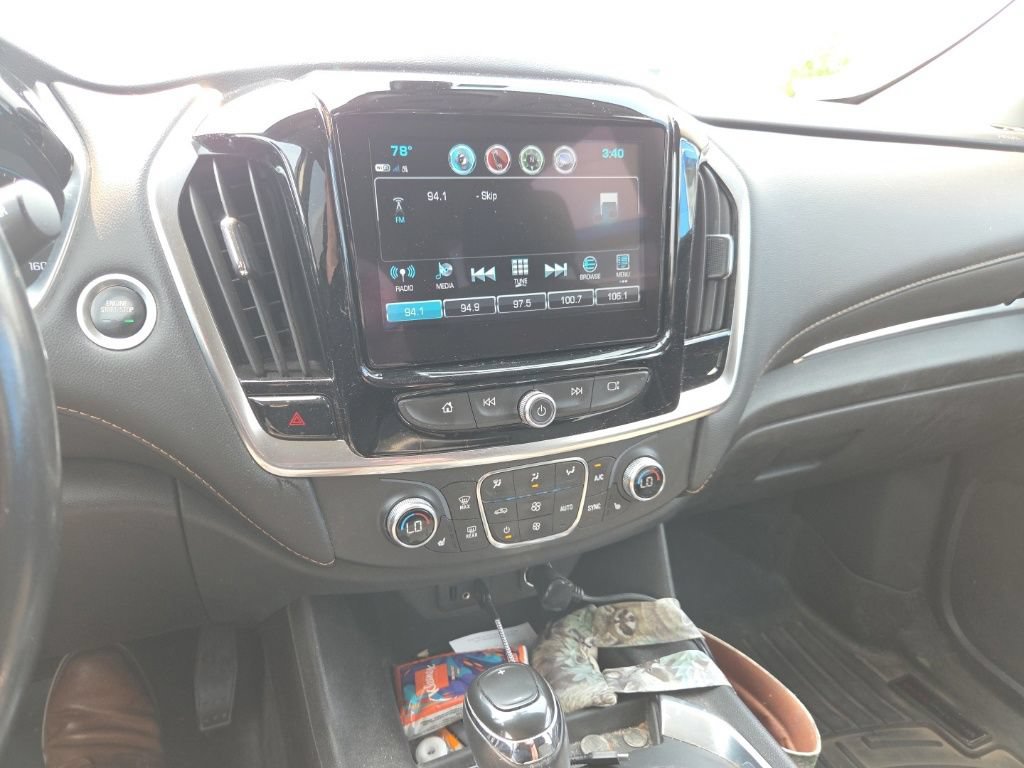 Used 2019 Chevrolet Traverse LT AWD/4WD image 12