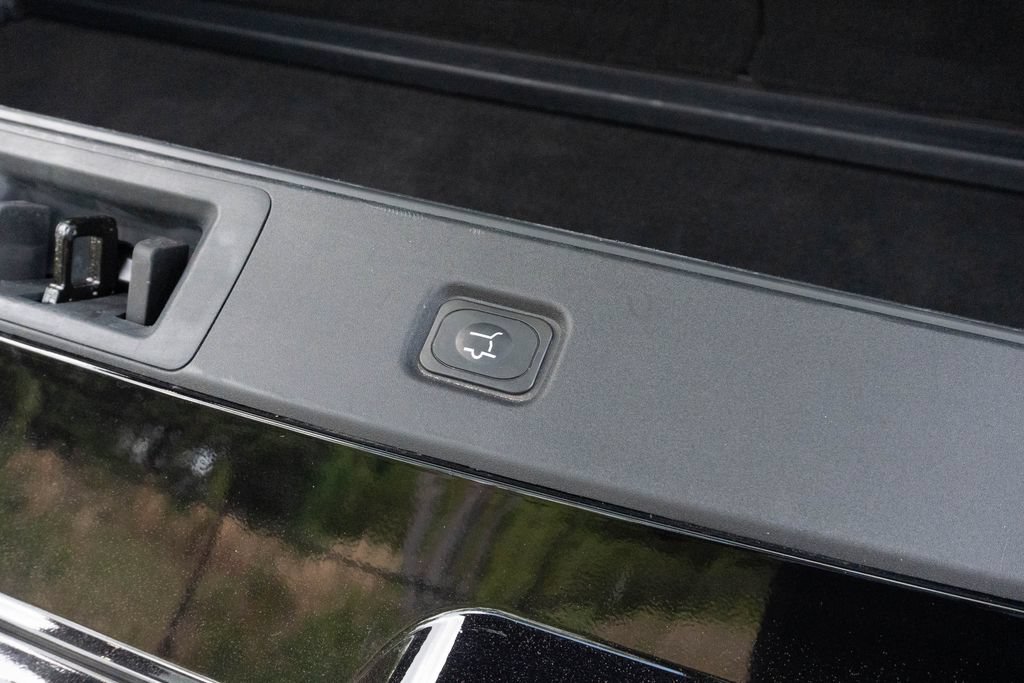 Used 2025 Ford Expedition Active RWD image 15