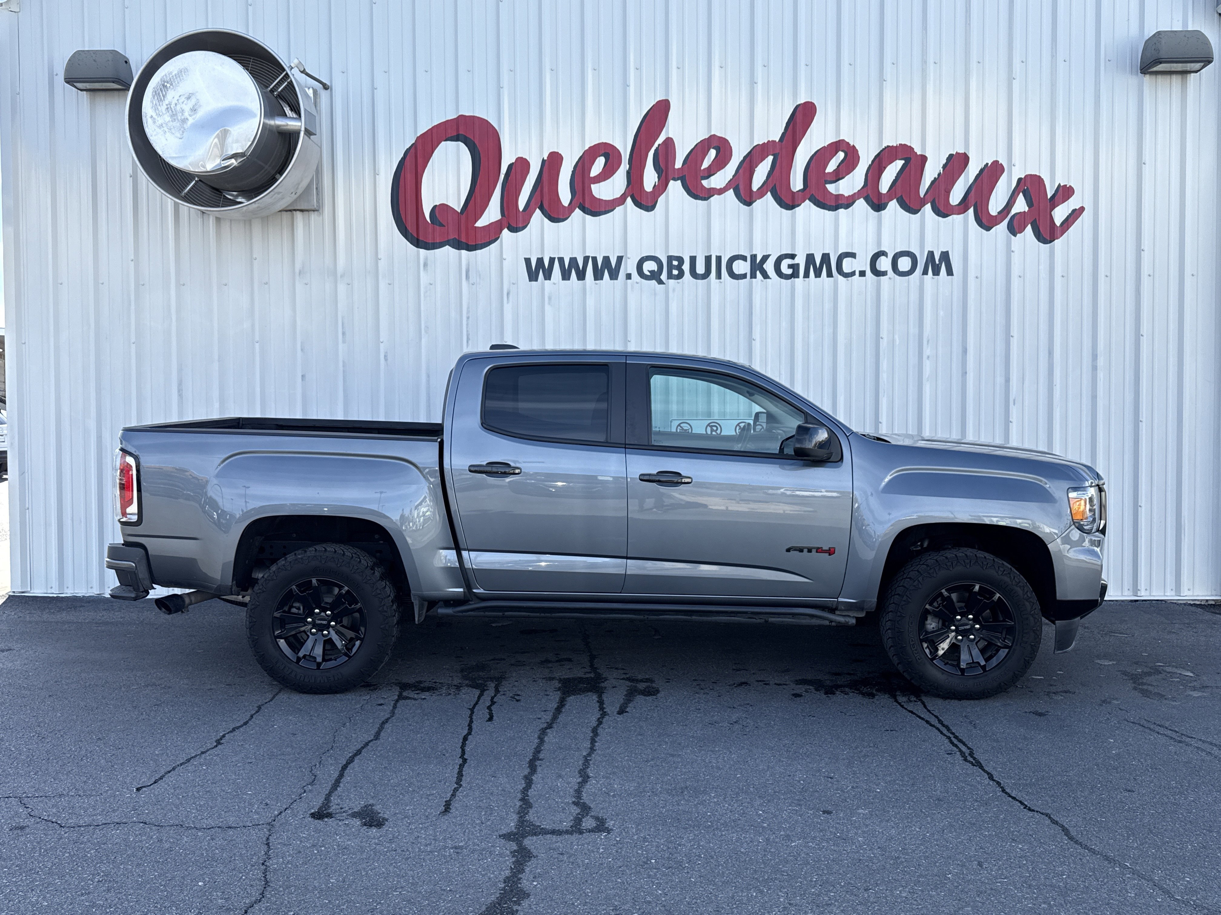Used 2022 GMC Canyon AT4 image 28